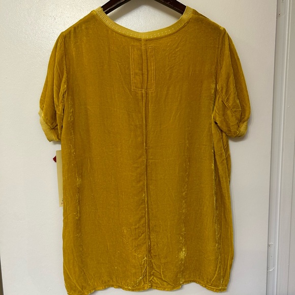 Johnny Was Velvet Top - Picture 2 of 5